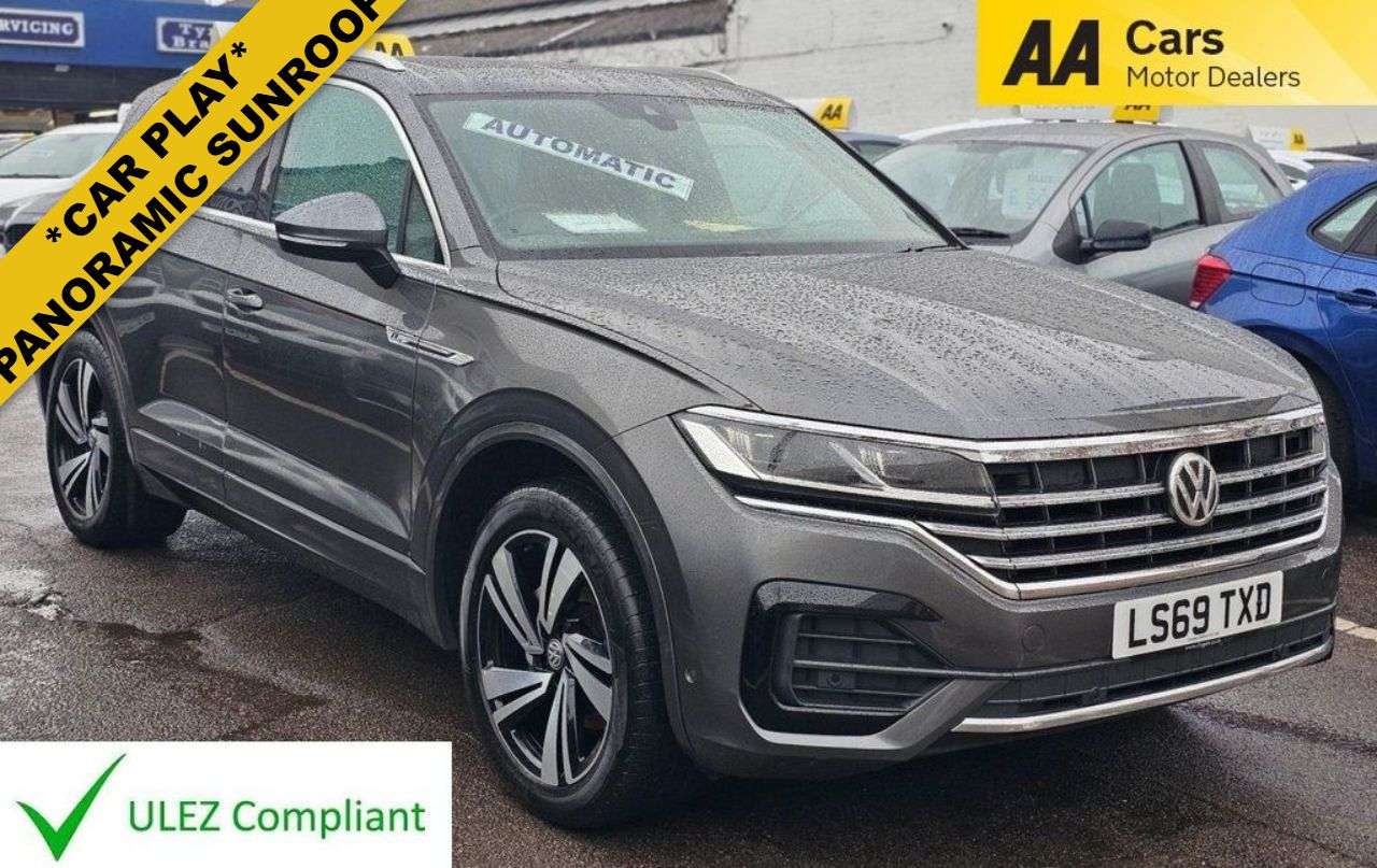 A 2019 VOLKSWAGEN TOUAREG AUTOMATIC 3.0 TDI V6 R-Line Tech SUV 5dr Diesel Tiptronic 4Motion Euro 6 (s A 2019 VOLKSWAGEN TOUAREG AUTOMATIC 3.0 TDI V6 R-Line Tech SUV 5dr Diesel Tiptronic 4Motion Euro 6 (s