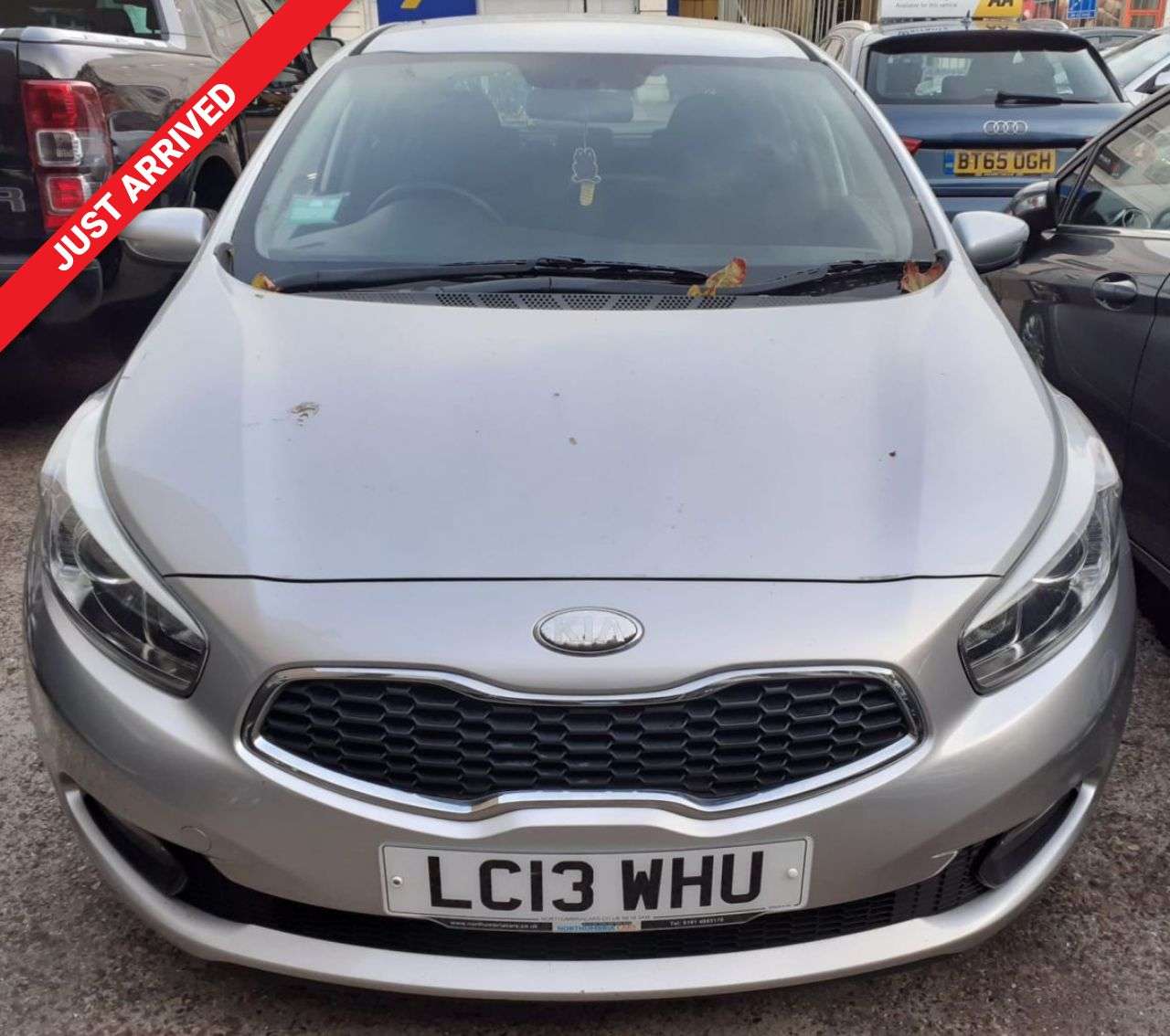 A 2013 KIA CEED 1.4 1 Hatchback 5dr Petrol Manual Euro 5 (98 bhp) MOT 05/06/2027,BLUETOOTH A 2013 KIA CEED 1.4 1 Hatchback 5dr Petrol Manual Euro 5 (98 bhp) MOT 05/06/2027,BLUETOOTH