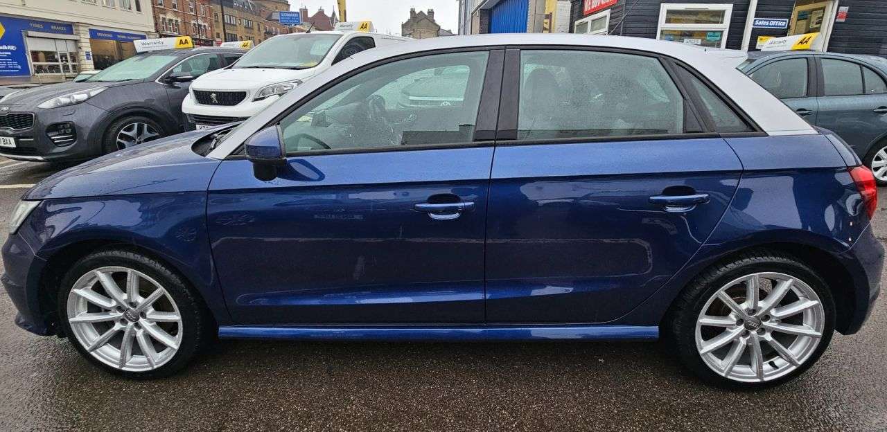 2015 AUDI A1 2015 AUDI A1
