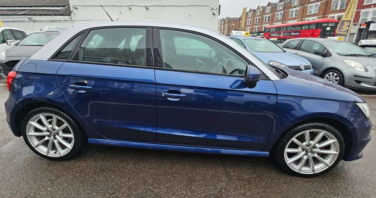 2015 AUDI A1 2015 AUDI A1