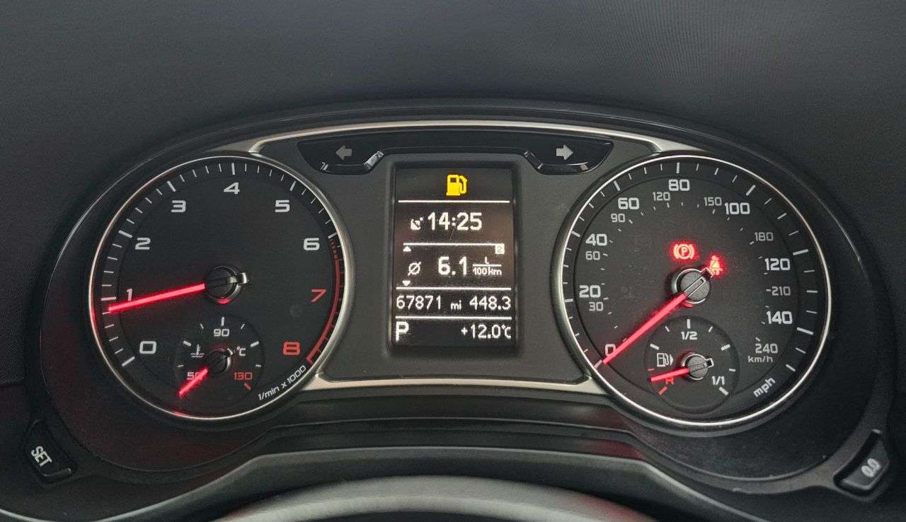 2015 AUDI A1 2015 AUDI A1