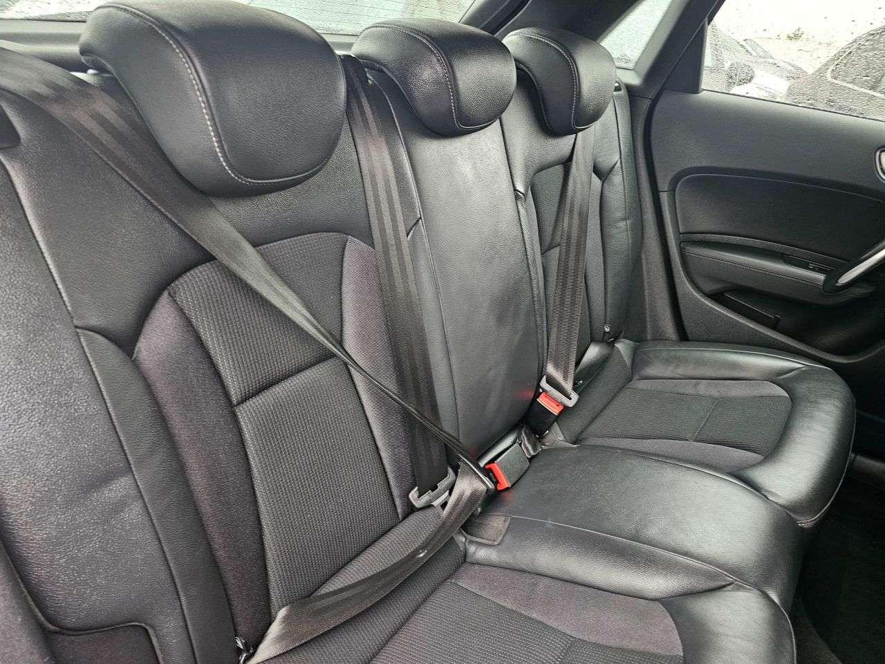 2015 AUDI A1 2015 AUDI A1