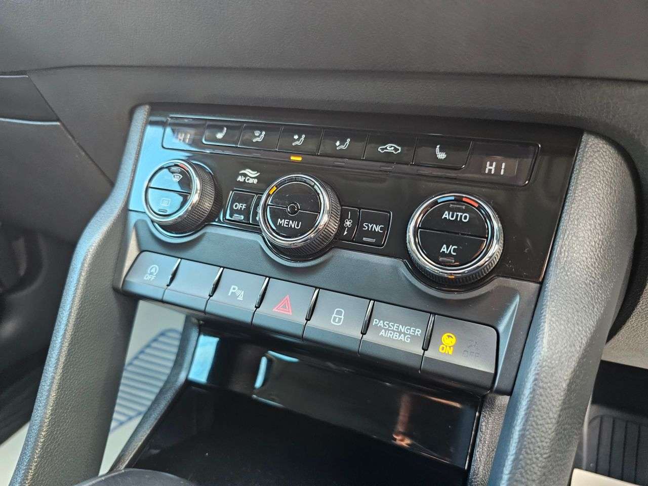 2018 SKODA KAROQ 2018 SKODA KAROQ