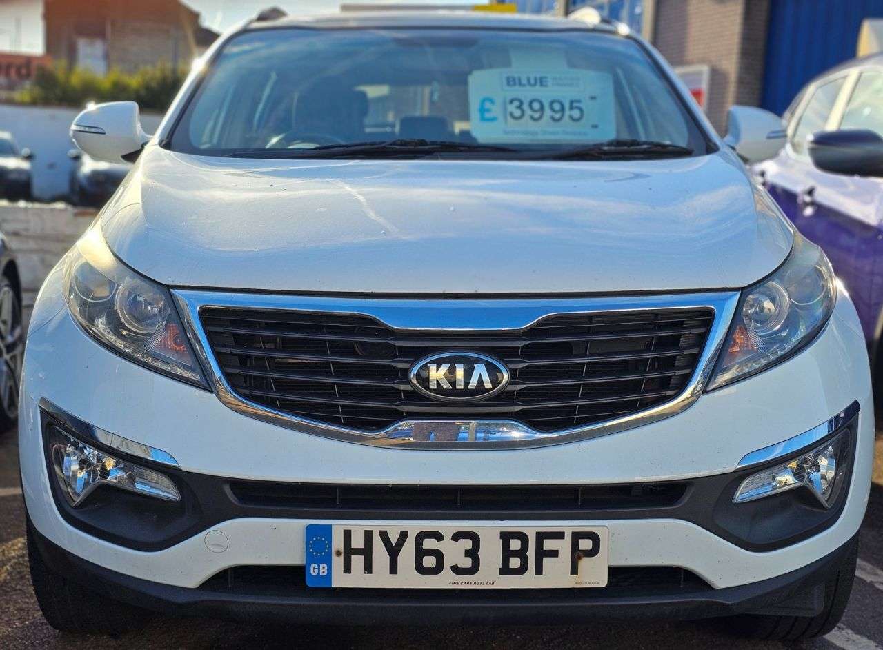 A 2013 KIA SPORTAGE 1.6 GDi EcoDynamics 2 SUV 5dr Petrol Manual 2WD Euro 5 (s/s) (133 bhp) A 2013 KIA SPORTAGE 1.6 GDi EcoDynamics 2 SUV 5dr Petrol Manual 2WD Euro 5 (s/s) (133 bhp)