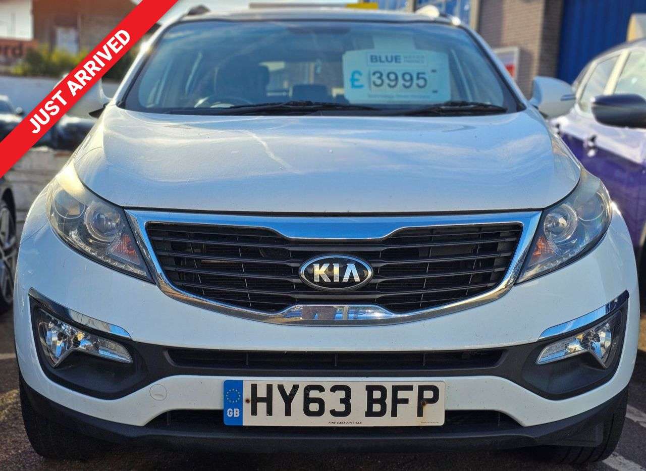 A 2013 KIA SPORTAGE 1.6 GDi EcoDynamics 2 SUV 5dr Petrol Manual 2WD Euro 5 (s/s) (133 bhp) A 2013 KIA SPORTAGE 1.6 GDi EcoDynamics 2 SUV 5dr Petrol Manual 2WD Euro 5 (s/s) (133 bhp)