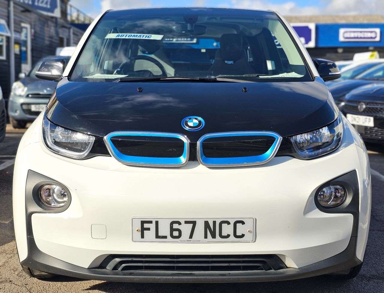A 2017 BMW I3 AUTOMATIC 33kWh Hatchback 5dr Petrol Plug-in Hybrid Auto Euro 6 (s/s) (Rang A 2017 BMW I3 AUTOMATIC 33kWh Hatchback 5dr Petrol Plug-in Hybrid Auto Euro 6 (s/s) (Rang