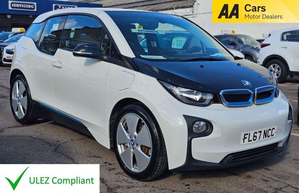 A 2017 BMW I3 AUTOMATIC 33kWh Hatchback 5dr Petrol Plug-in Hybrid Auto Euro 6 (s/s) (Rang A 2017 BMW I3 AUTOMATIC 33kWh Hatchback 5dr Petrol Plug-in Hybrid Auto Euro 6 (s/s) (Rang