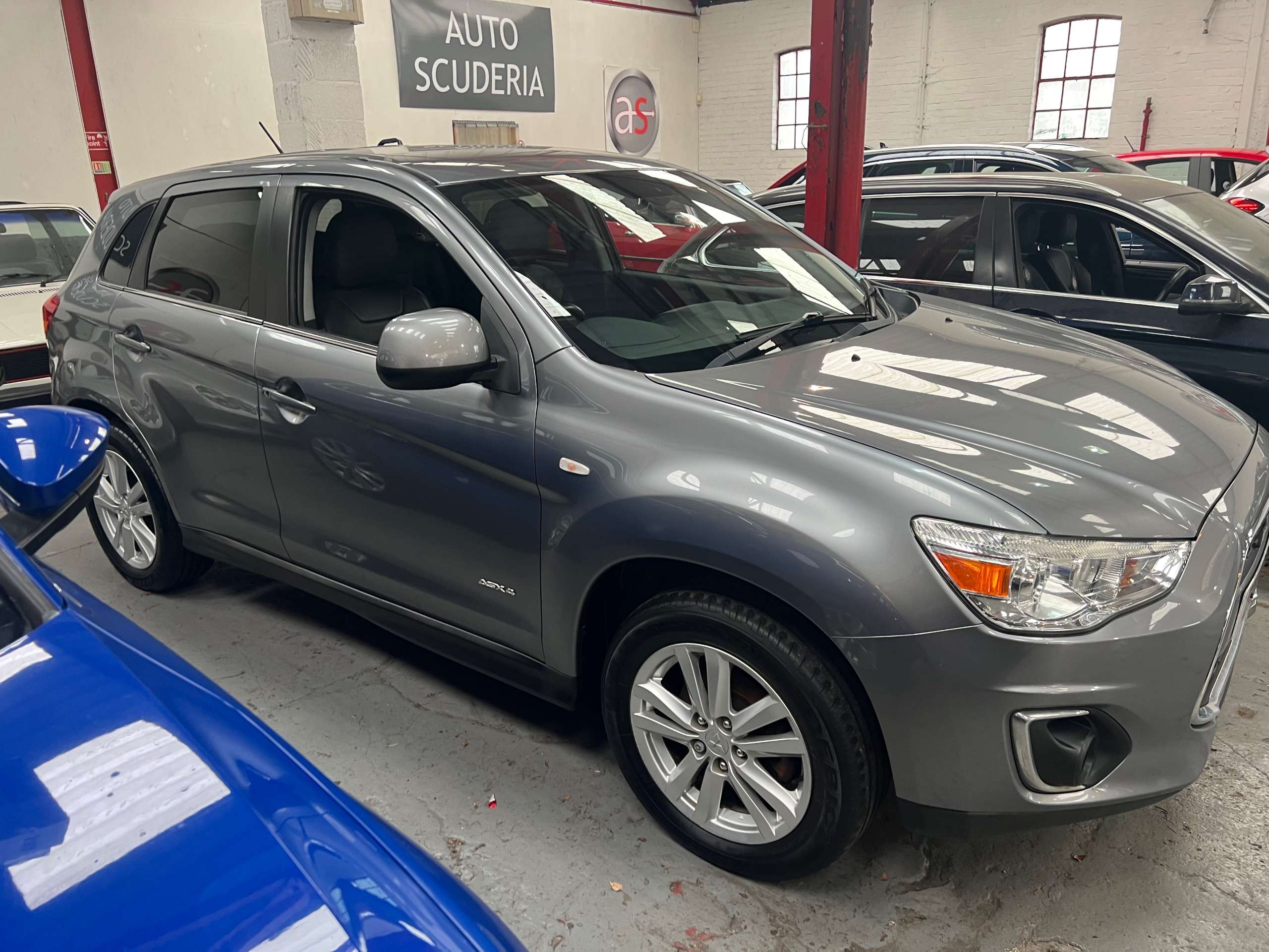 A 2013 MITSUBISHI ASX 1.8D 4 SUV 5dr Diesel Manual 4WD Euro 5 (114 ps) A 2013 MITSUBISHI ASX 1.8D 4 SUV 5dr Diesel Manual 4WD Euro 5 (114 ps)
