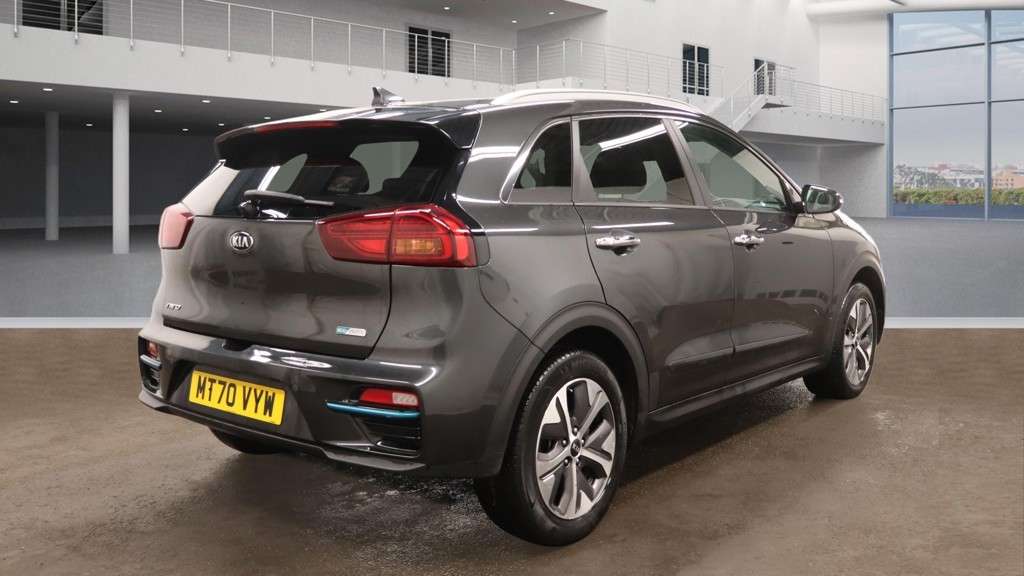 A 2020 KIA NIRO 64kWh 3 SUV 5dr Electric Auto (201 bhp) A 2020 KIA NIRO 64kWh 3 SUV 5dr Electric Auto (201 bhp)