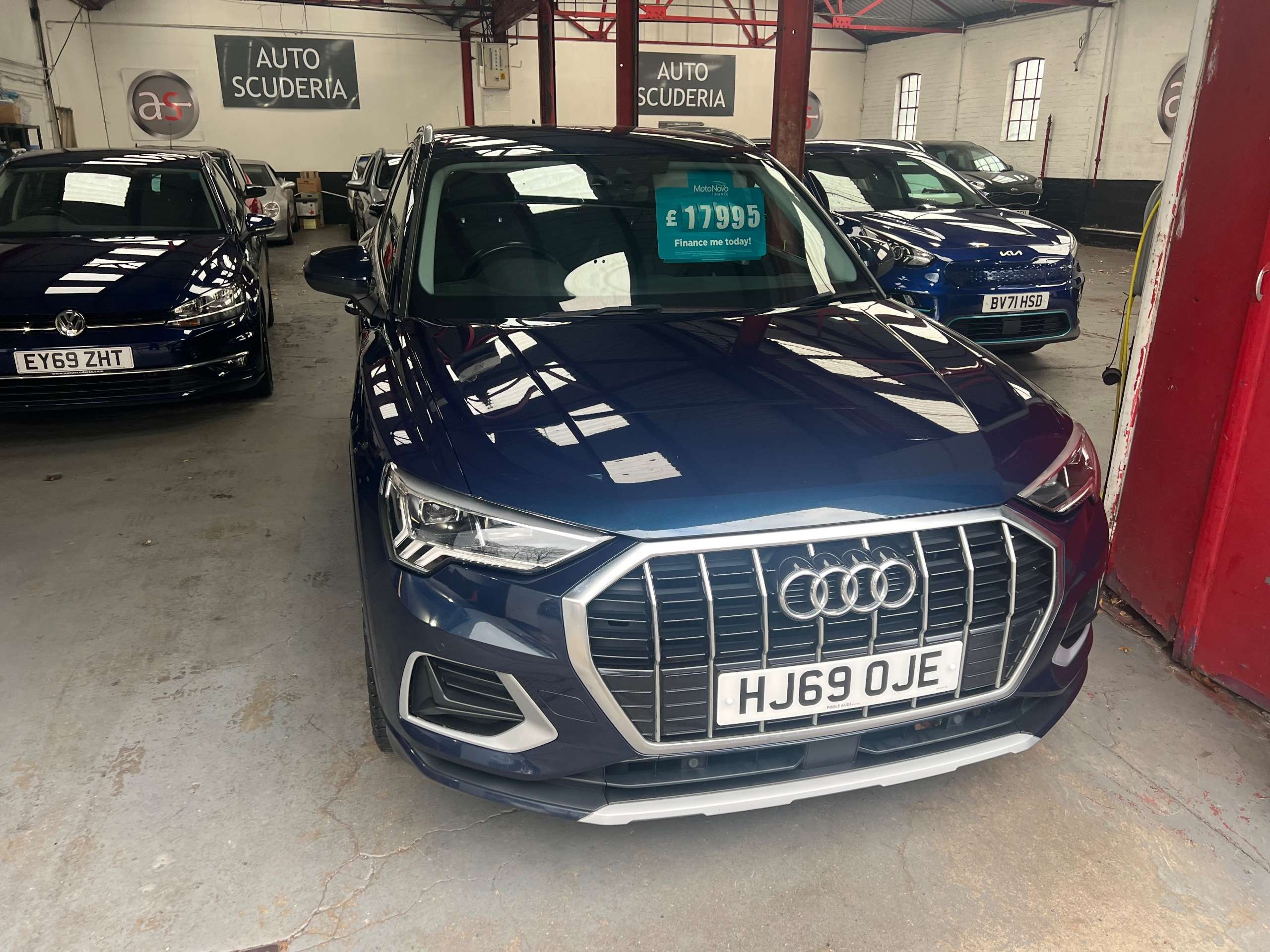 2019 AUDI Q3 2019 AUDI Q3