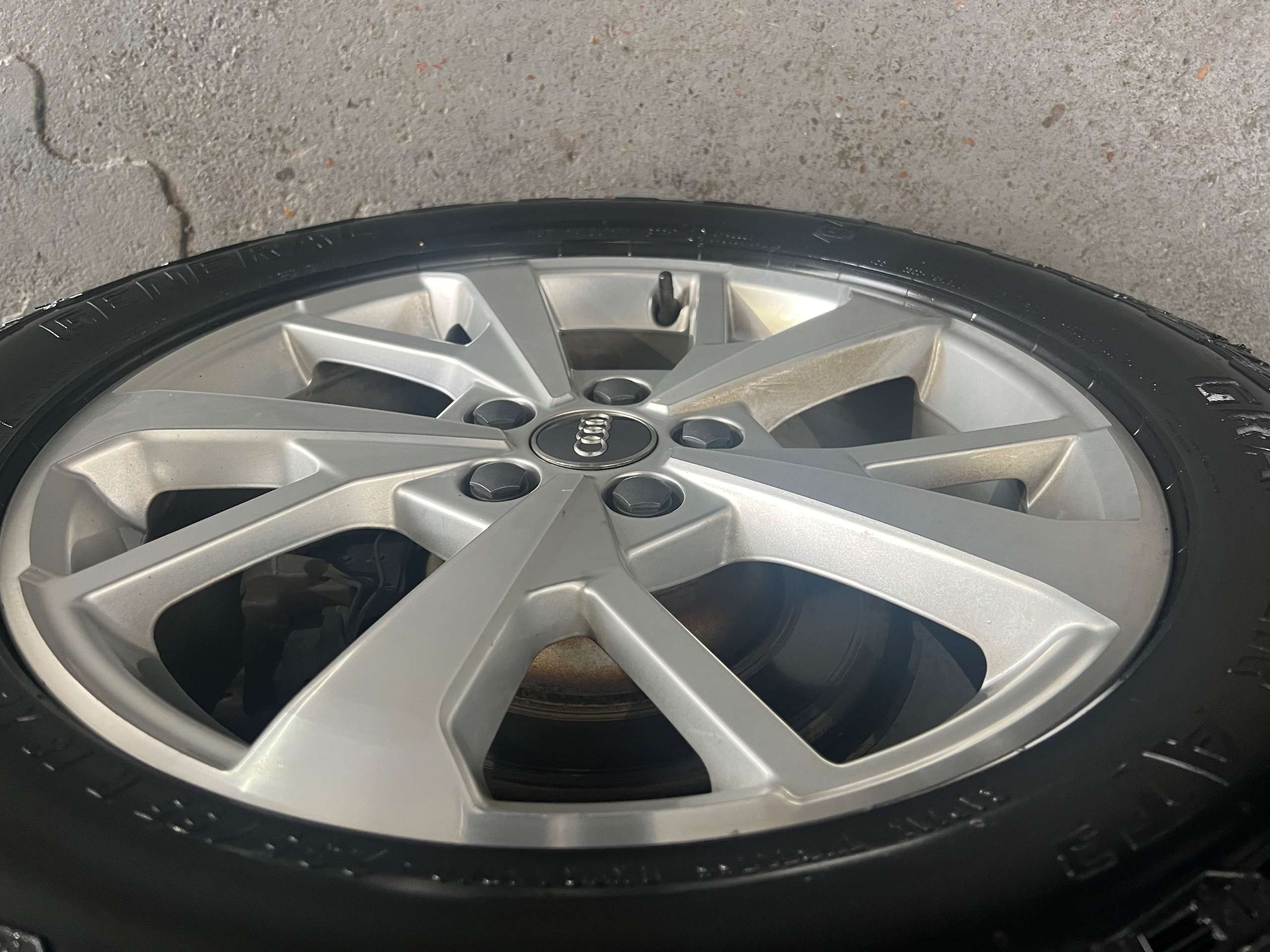 2019 AUDI Q3 2019 AUDI Q3