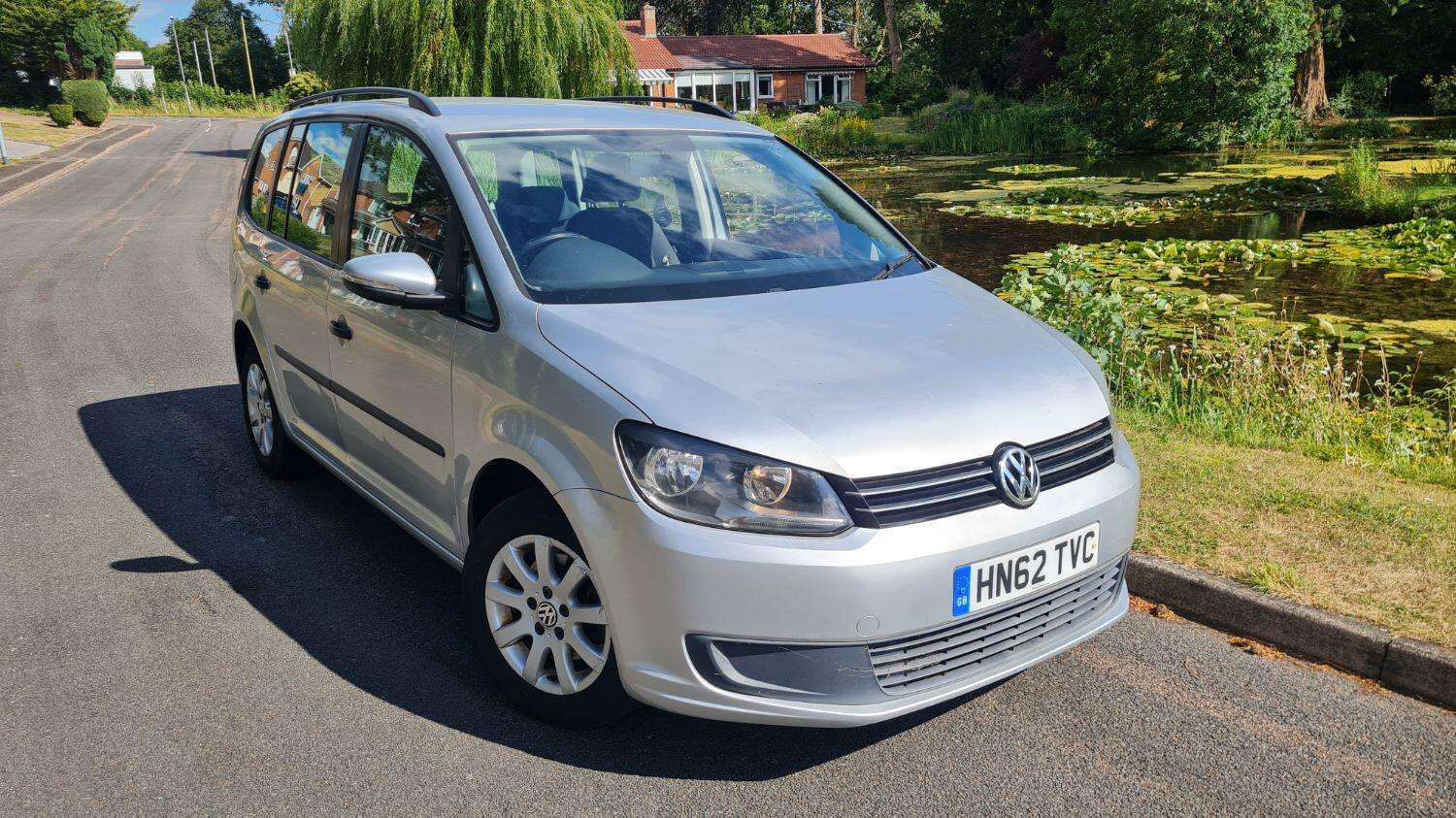 A 2012 VOLKSWAGEN TOURAN 1.2 TSI BlueMotion Tech S A 2012 VOLKSWAGEN TOURAN 1.2 TSI BlueMotion Tech S