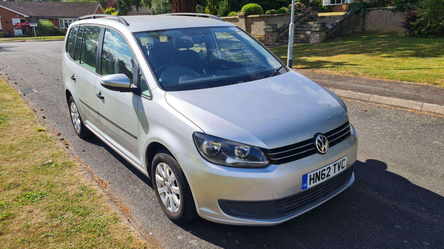 2012 VOLKSWAGEN TOURAN 2012 VOLKSWAGEN TOURAN