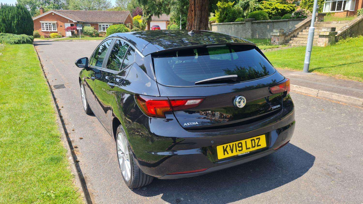 A 2019 VAUXHALL ASTRA 1.4 i Turbo SE A 2019 VAUXHALL ASTRA 1.4 i Turbo SE