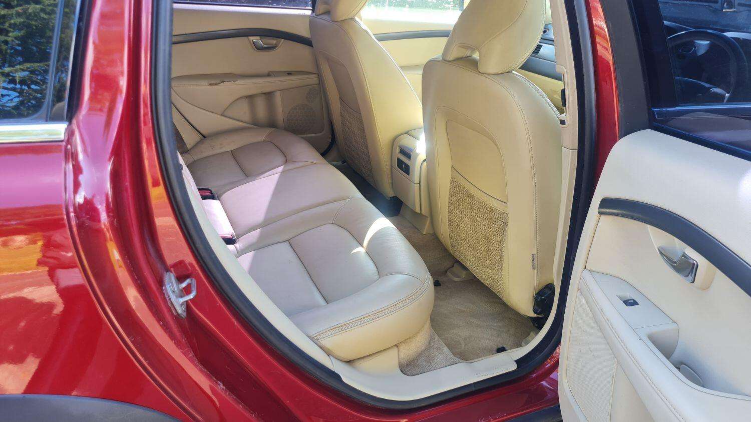 2015 VOLVO XC70 2015 VOLVO XC70