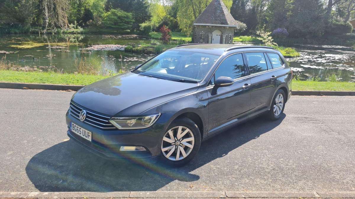 Check out this Volkswagen Passat 2015 Diesel Manual