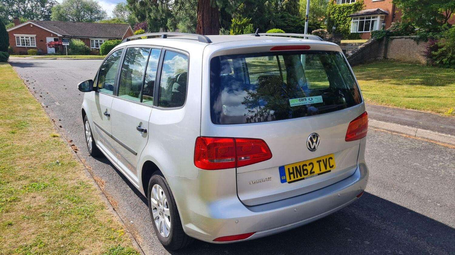 A 2012 VOLKSWAGEN TOURAN 1.2 TSI BlueMotion Tech S A 2012 VOLKSWAGEN TOURAN 1.2 TSI BlueMotion Tech S