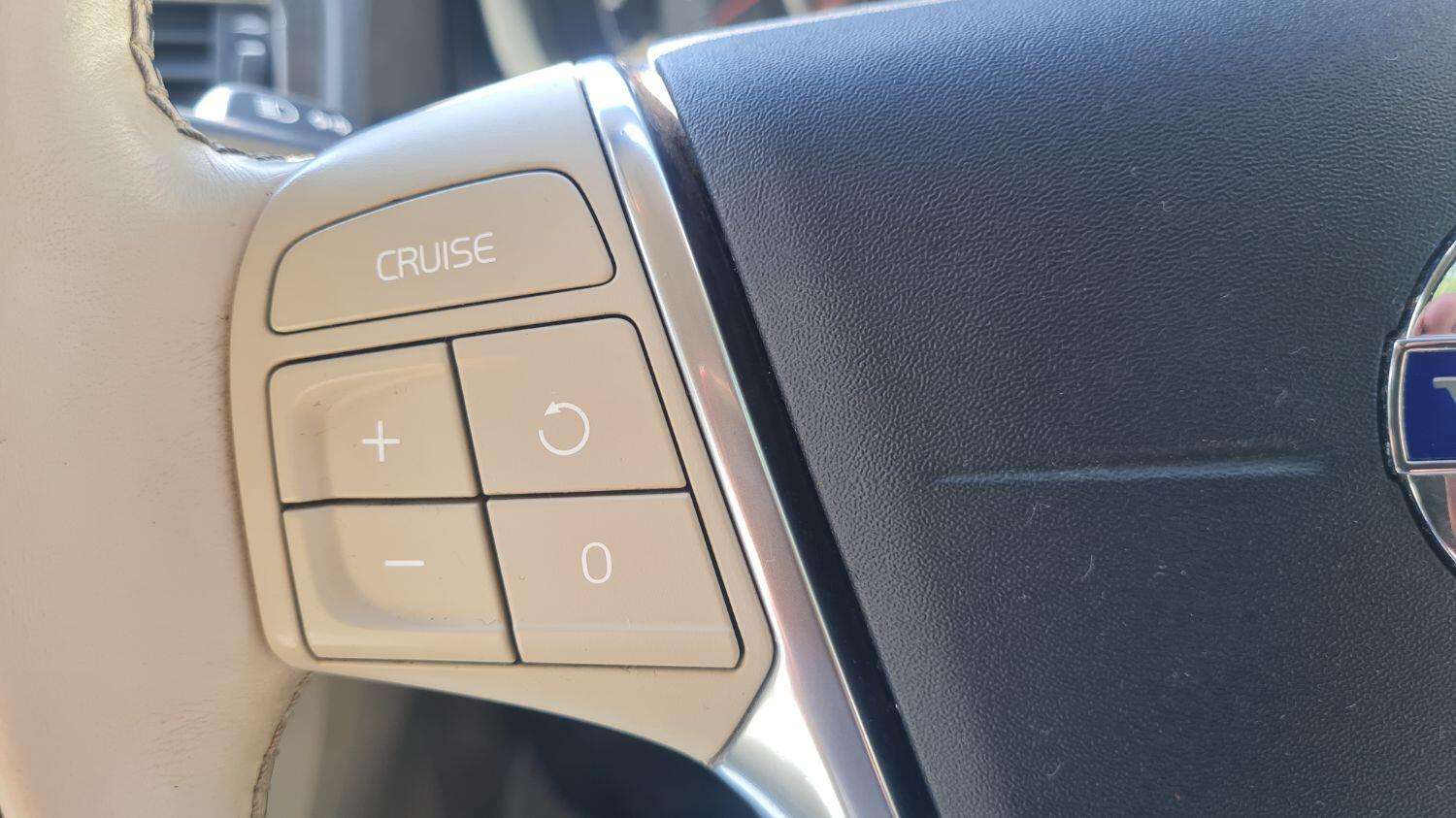 2015 VOLVO XC70 2015 VOLVO XC70