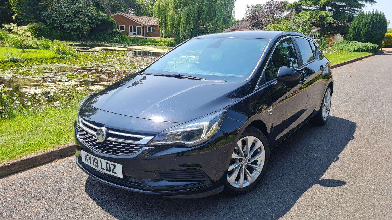 A 2019 VAUXHALL ASTRA 1.4 i Turbo SE A 2019 VAUXHALL ASTRA 1.4 i Turbo SE