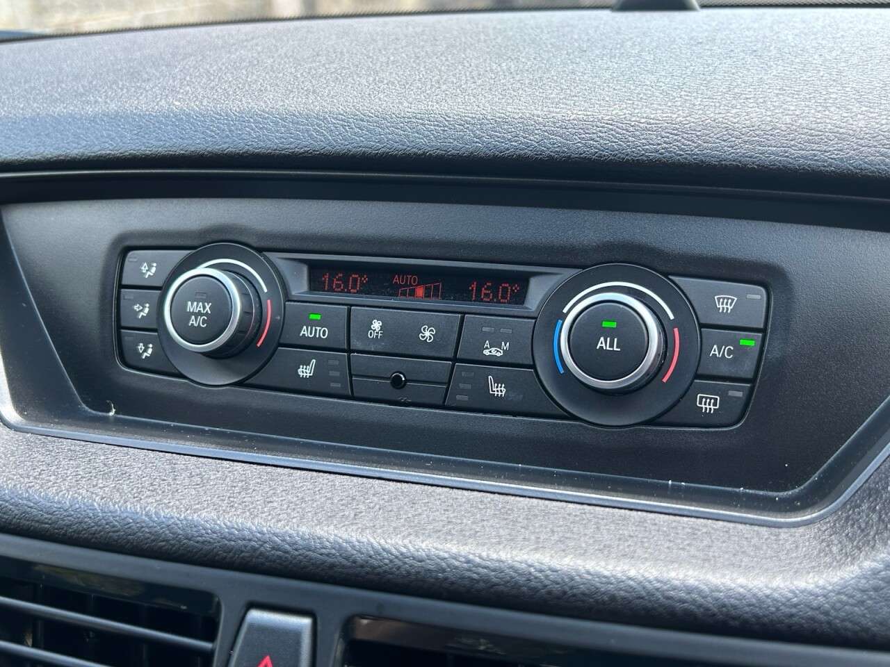 2012 BMW X1 2012 BMW X1