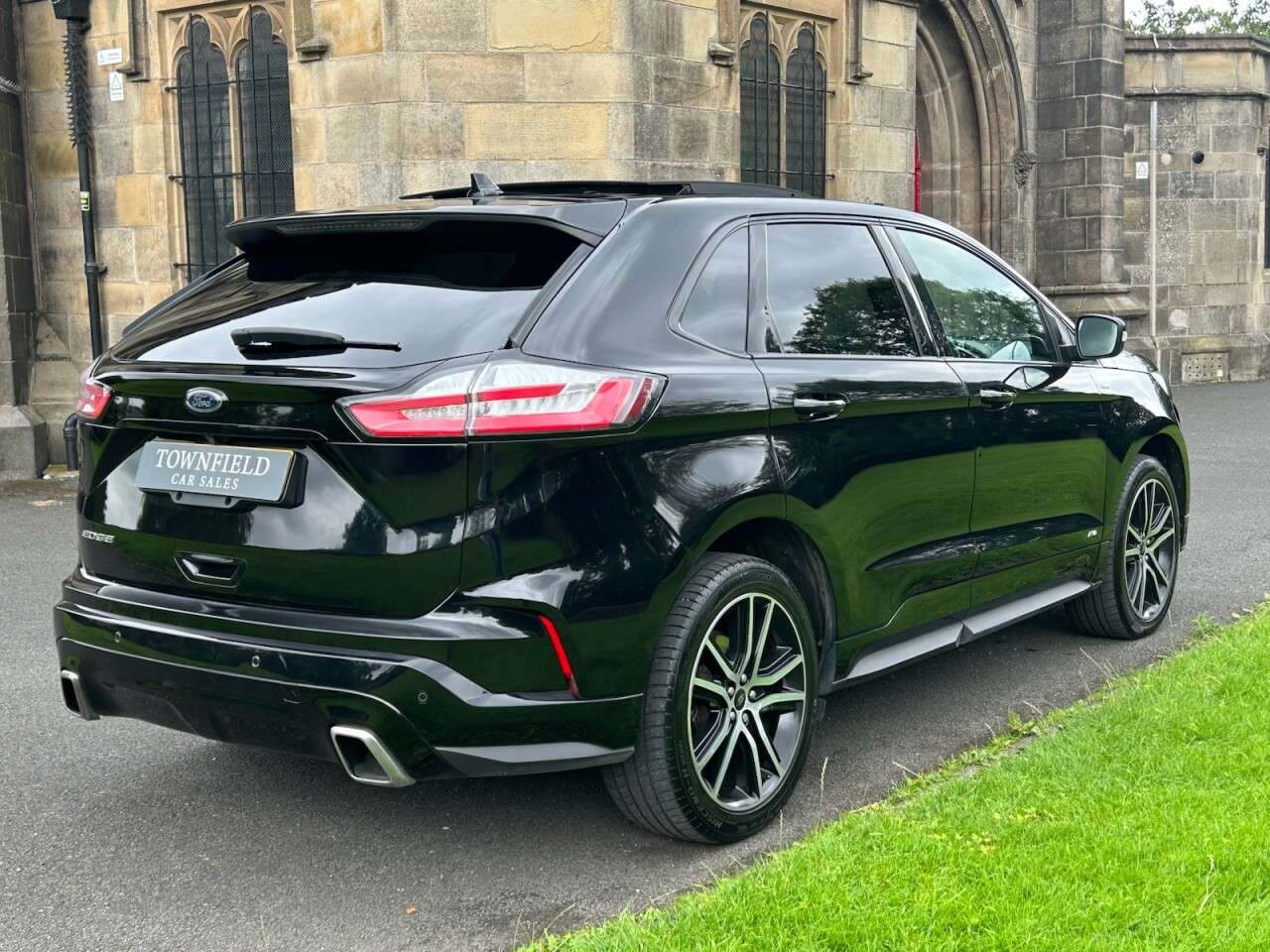 A 2019 FORD EDGE 2.0 EcoBlue ST-Line SUV 5dr Diesel Auto AWD Euro 6 (s/s) (238 ps) B & O SOU A 2019 FORD EDGE 2.0 EcoBlue ST-Line SUV 5dr Diesel Auto AWD Euro 6 (s/s) (238 ps) B & O SOU
