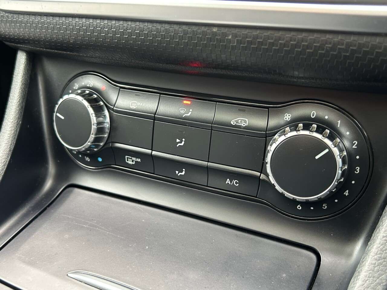 2015 MERCEDES-BENZ A-CLASS 2015 MERCEDES-BENZ A-CLASS