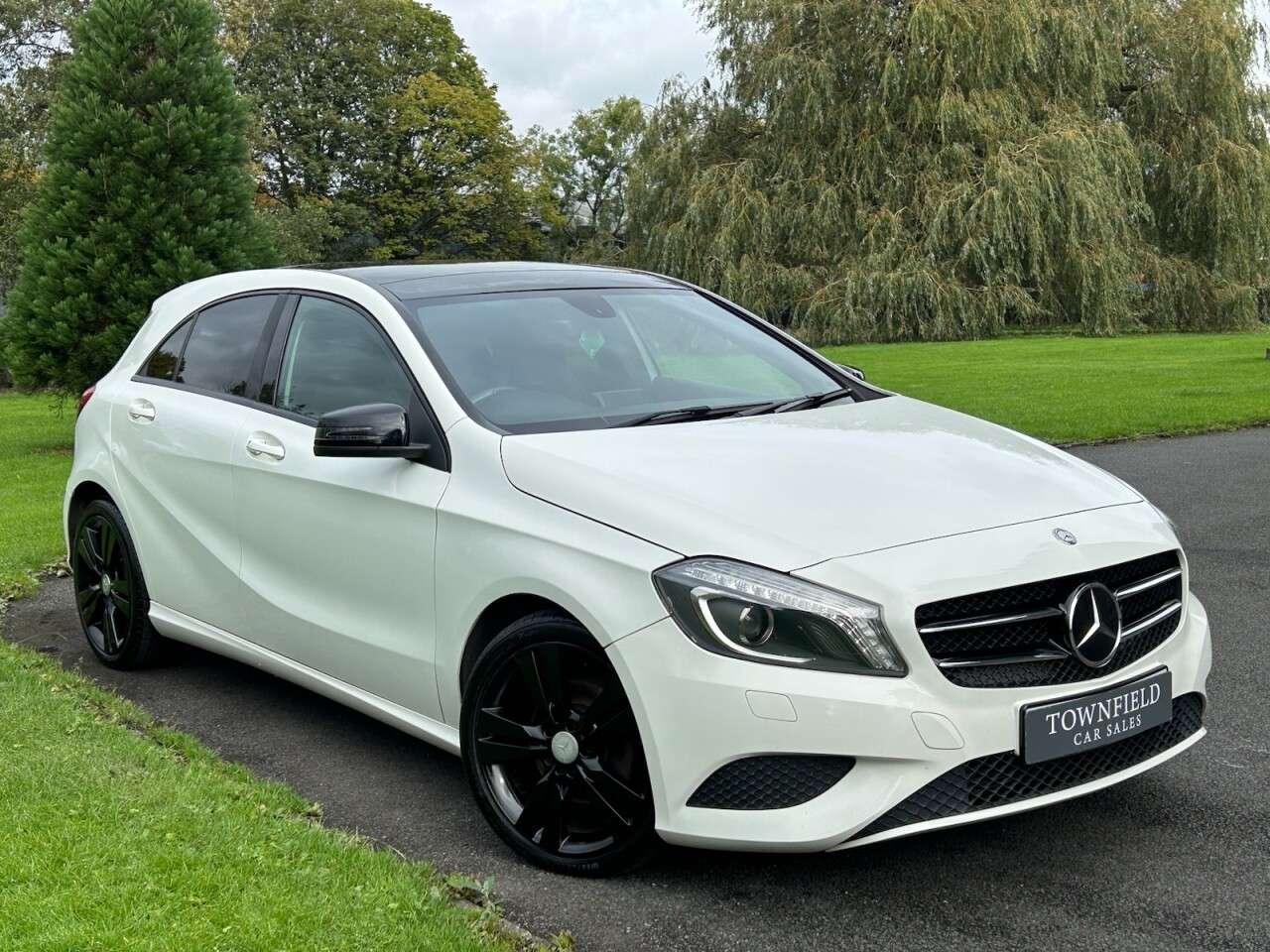 2015 MERCEDES-BENZ A-CLASS 2015 MERCEDES-BENZ A-CLASS