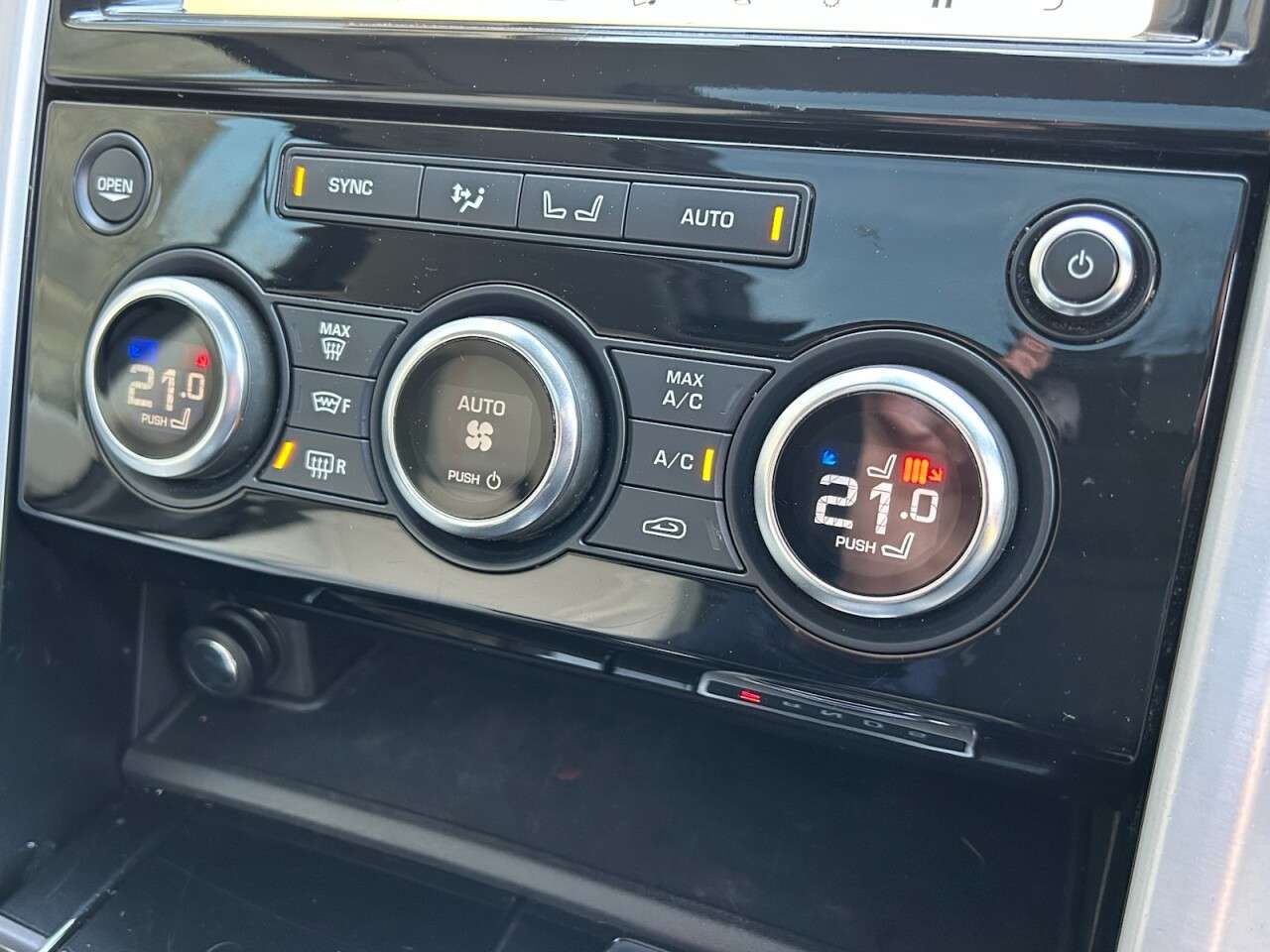 2019 LAND ROVER DISCOVERY 2019 LAND ROVER DISCOVERY