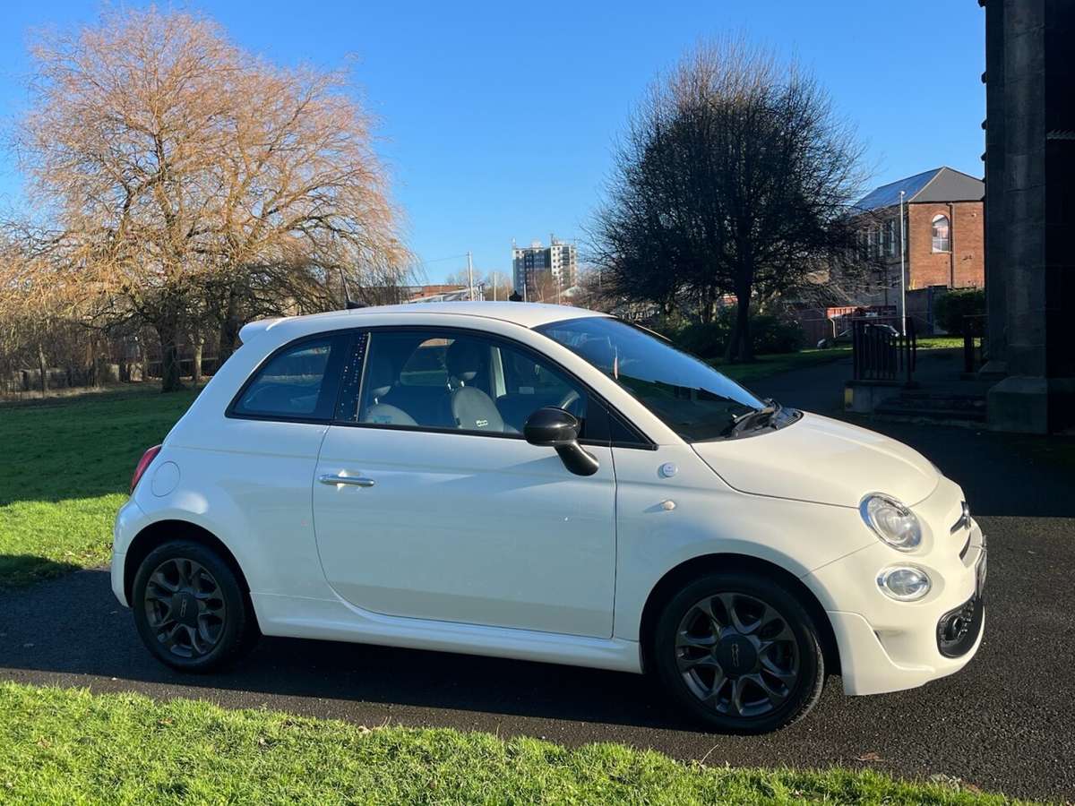 Check out this Fiat 500 2021 Petrol Manual