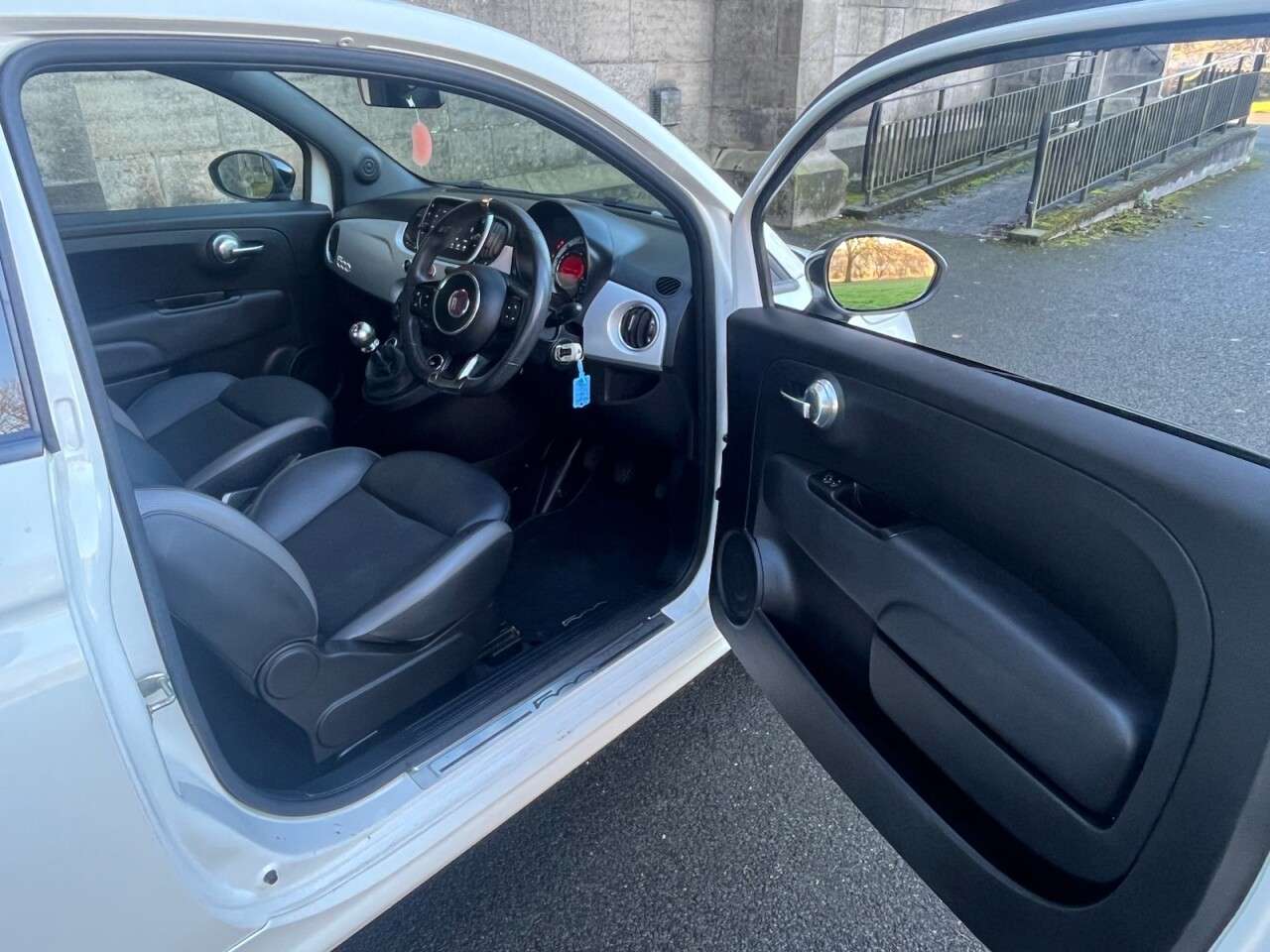 2021 FIAT 500 2021 FIAT 500