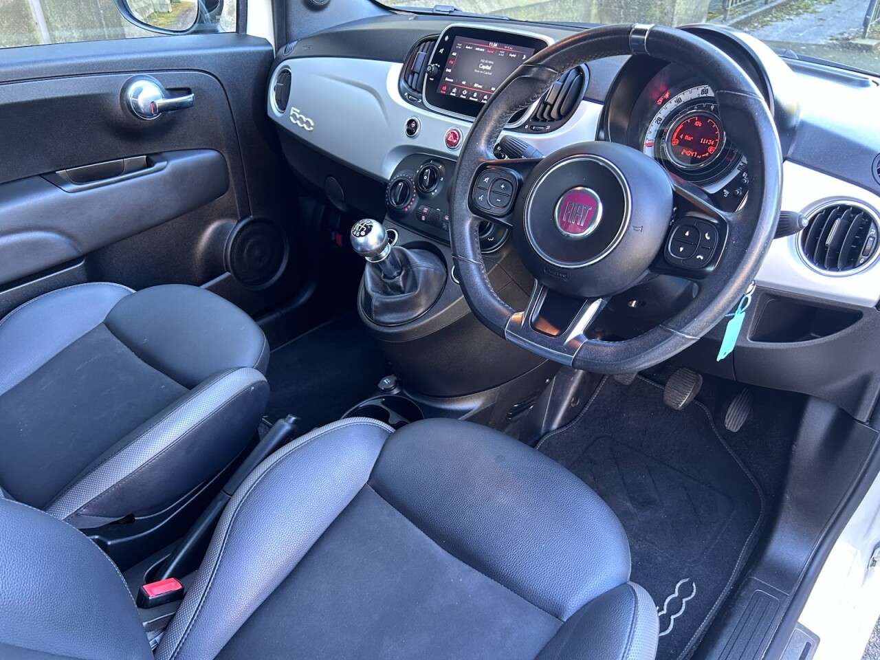 2021 FIAT 500 2021 FIAT 500