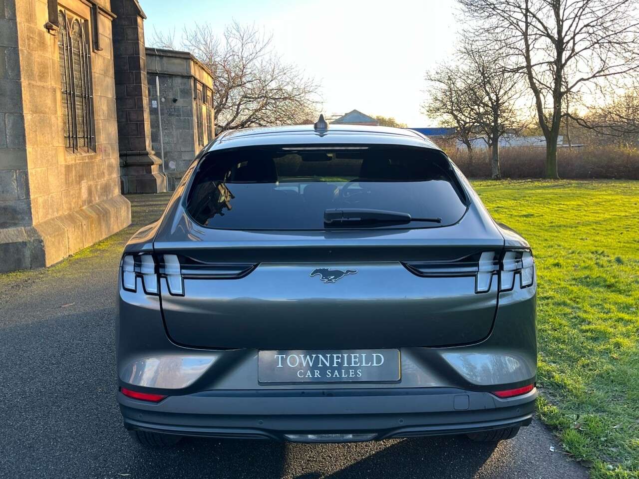 2021 FORD MUSTANG MACH-E 2021 FORD MUSTANG MACH-E