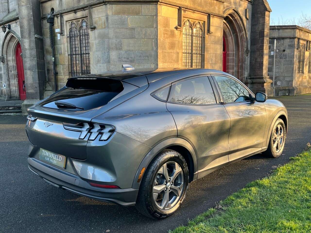 2021 FORD MUSTANG MACH-E 2021 FORD MUSTANG MACH-E