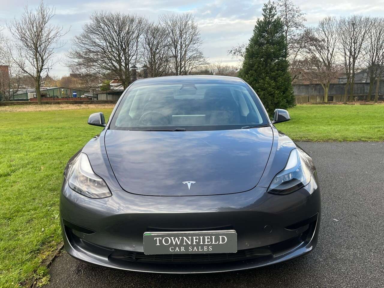 A 2021 TESLA MODEL 3 Standard Range Plus Saloon 4dr Electric Auto RWD (241 bhp) A 2021 TESLA MODEL 3 Standard Range Plus Saloon 4dr Electric Auto RWD (241 bhp)
