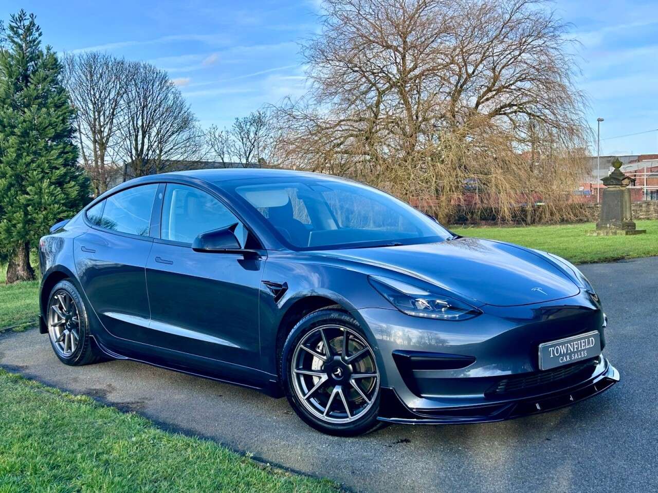 A 2021 TESLA MODEL 3 Standard Range Plus Saloon 4dr Electric Auto RWD (241 bhp) 360 CAMERA' A 2021 TESLA MODEL 3 Standard Range Plus Saloon 4dr Electric Auto RWD (241 bhp) 360 CAMERA'