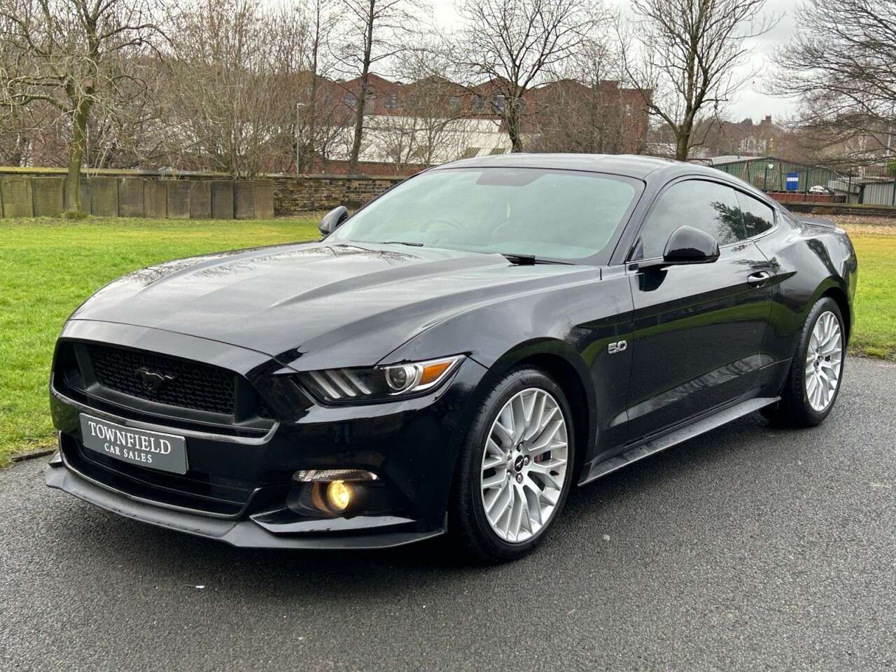 A 2016 FORD MUSTANG 5.0 V8 GT Fastback 2dr Petrol SelShift Euro 6 (416 bhp) FULL SERVICE HISTOR A 2016 FORD MUSTANG 5.0 V8 GT Fastback 2dr Petrol SelShift Euro 6 (416 bhp) FULL SERVICE HISTOR
