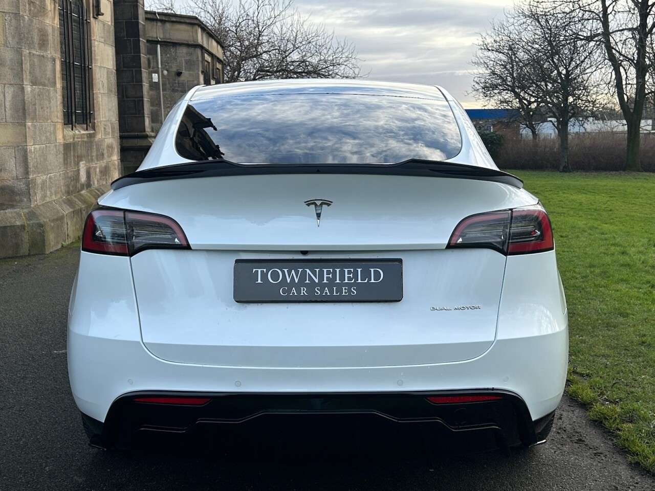 2022 TESLA MODEL Y 2022 TESLA MODEL Y