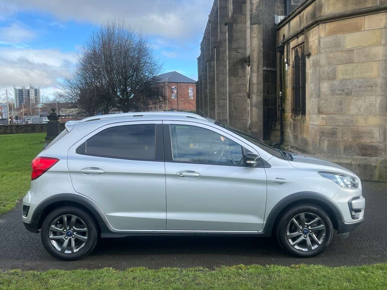 A 2019 FORD KA+ 1.2 Ti-VCT Active Hatchback 5dr Petrol Manual Euro 6 (s/s) (85 ps) A 2019 FORD KA+ 1.2 Ti-VCT Active Hatchback 5dr Petrol Manual Euro 6 (s/s) (85 ps)