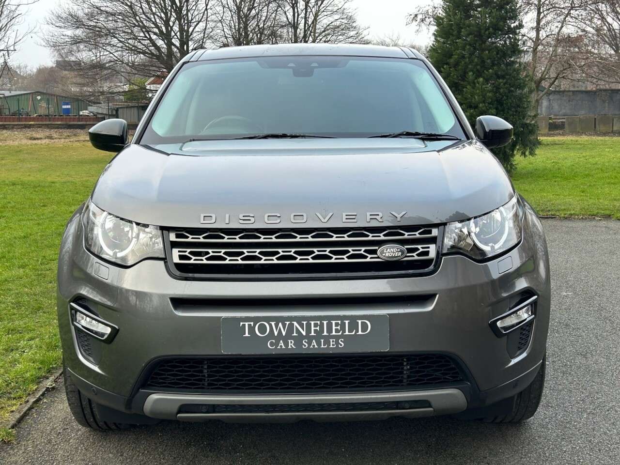 A 2016 LAND ROVER DISCOVERY SPORT 2.0 TD4 SE Tech SUV 5dr Diesel Manual 4WD Euro 6 (s/s) (180 ps) SAT NAV+HEA A 2016 LAND ROVER DISCOVERY SPORT 2.0 TD4 SE Tech SUV 5dr Diesel Manual 4WD Euro 6 (s/s) (180 ps) SAT NAV+HEA
