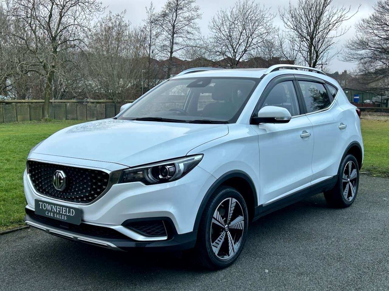 A 2020 MG MG ZS 44.5kWh Exclusive SUV 5dr Electric Auto (143 ps) A 2020 MG MG ZS 44.5kWh Exclusive SUV 5dr Electric Auto (143 ps)