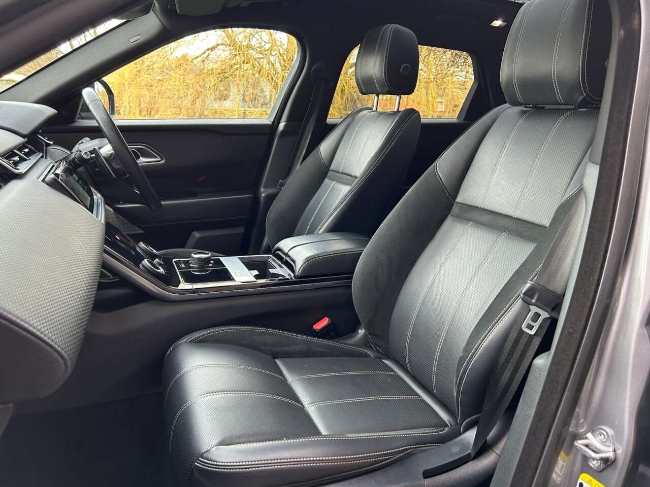 2020 LAND ROVER RANGE ROVER VELAR 2020 LAND ROVER RANGE ROVER VELAR