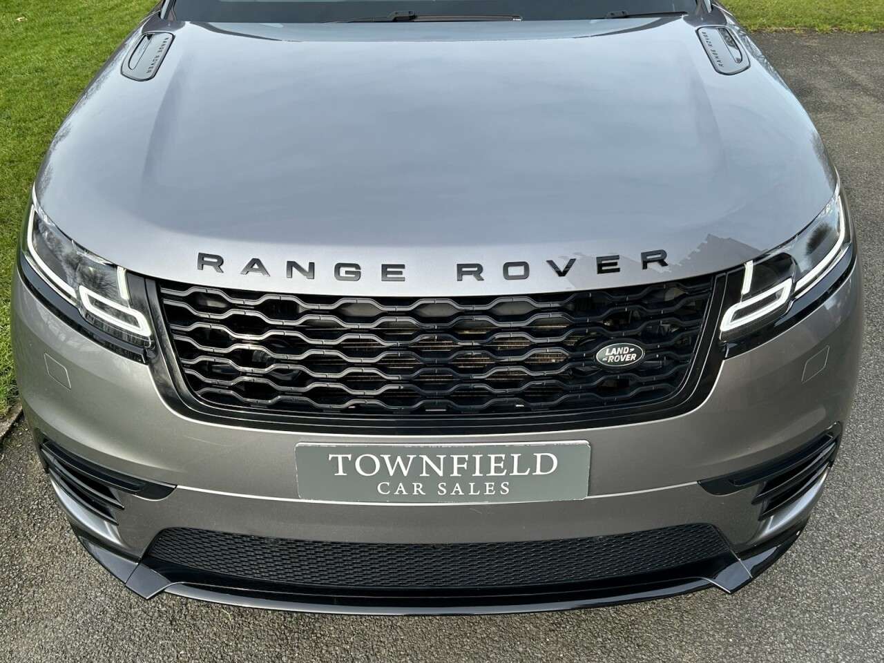 2020 LAND ROVER RANGE ROVER VELAR 2020 LAND ROVER RANGE ROVER VELAR