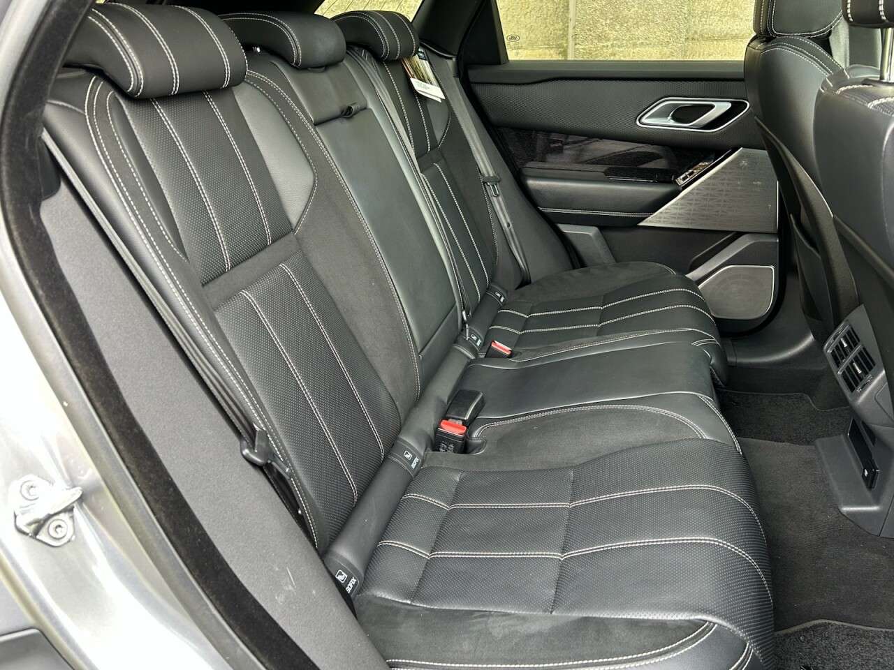 2020 LAND ROVER RANGE ROVER VELAR 2020 LAND ROVER RANGE ROVER VELAR