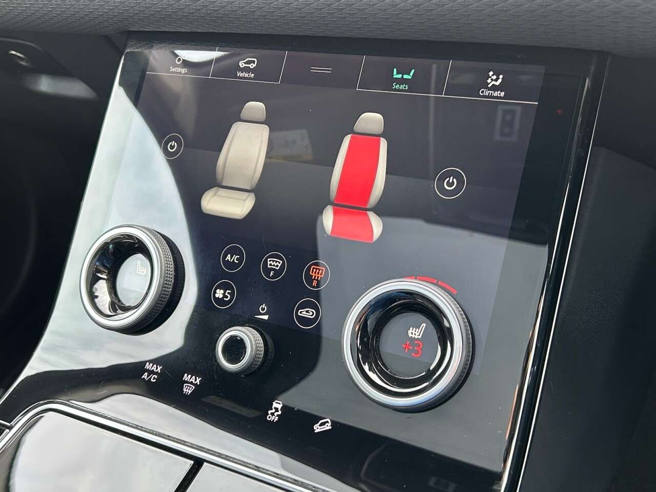 2020 LAND ROVER RANGE ROVER VELAR 2020 LAND ROVER RANGE ROVER VELAR