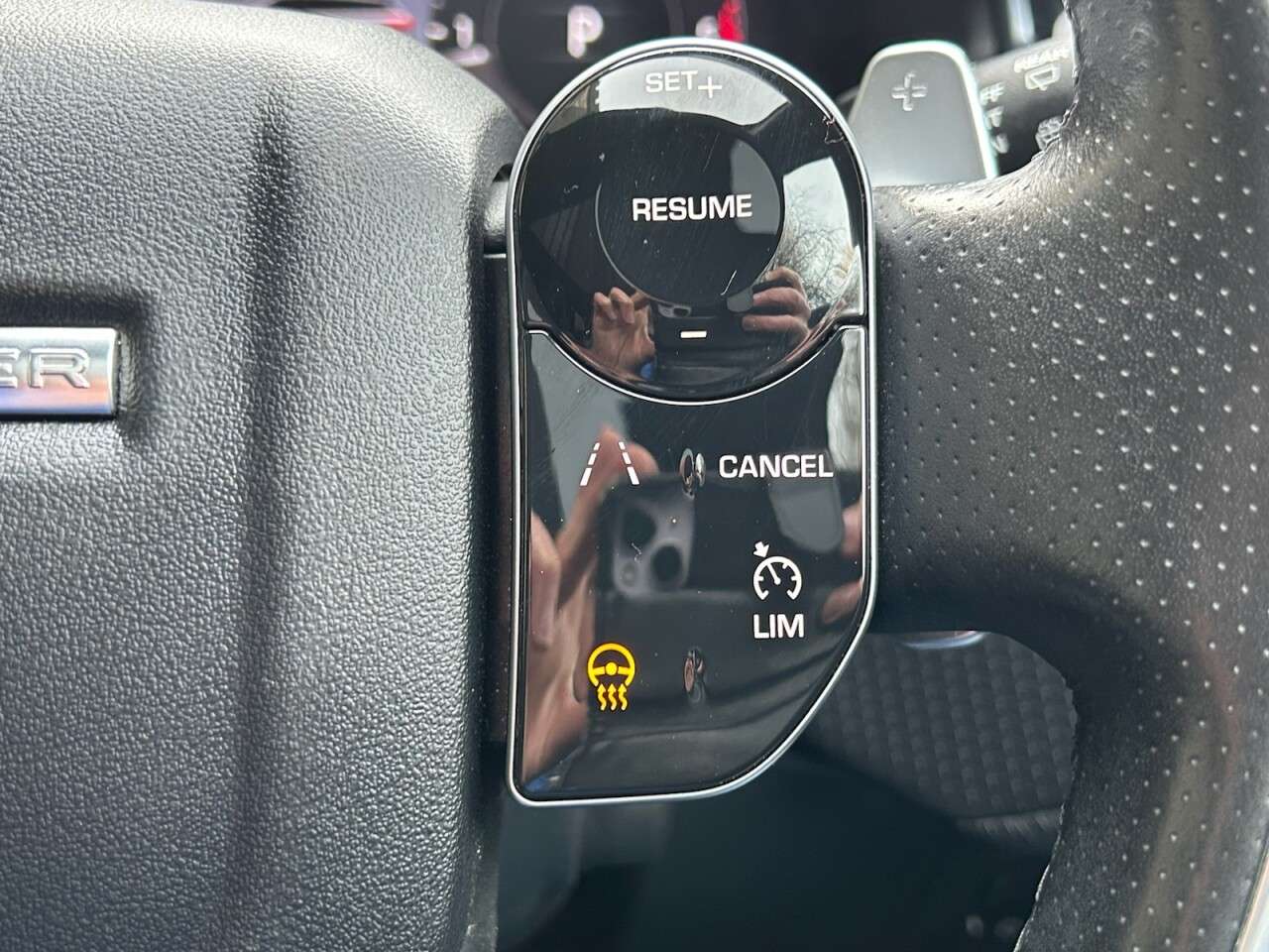 2020 LAND ROVER RANGE ROVER VELAR 2020 LAND ROVER RANGE ROVER VELAR