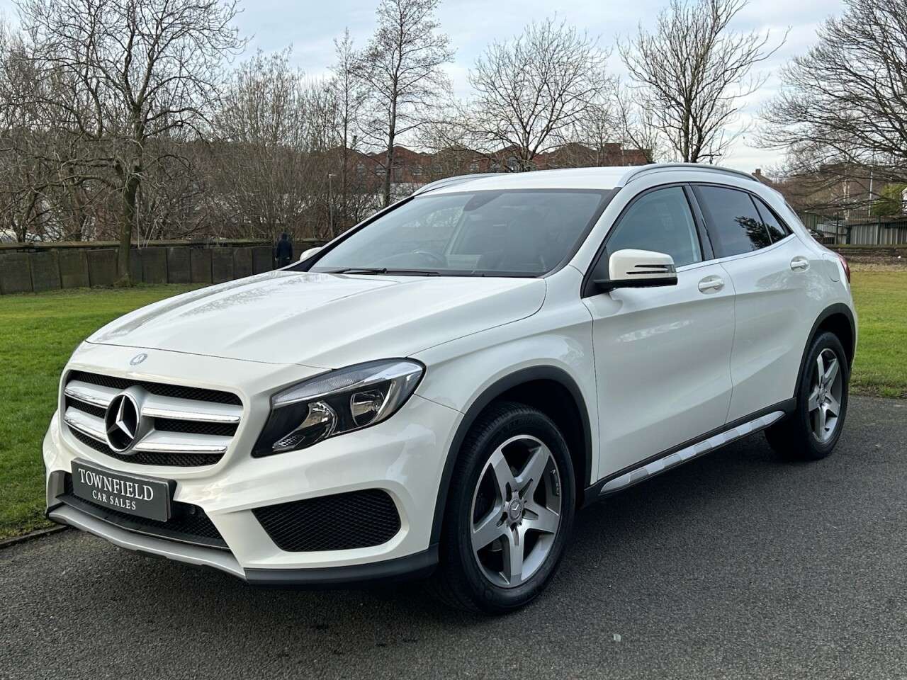 A 2015 MERCEDES-BENZ GLA 2.1 GLA200d AMG Line SUV 5dr Diesel Manual Euro 6 (s/s) (136 ps) POWER TAIL A 2015 MERCEDES-BENZ GLA 2.1 GLA200d AMG Line SUV 5dr Diesel Manual Euro 6 (s/s) (136 ps) POWER TAIL