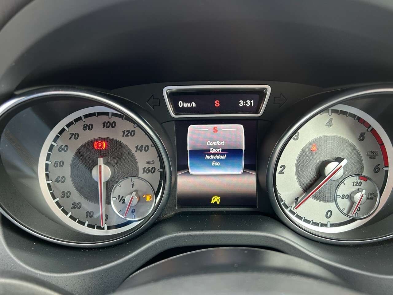 2015 MERCEDES-BENZ GLA 2015 MERCEDES-BENZ GLA