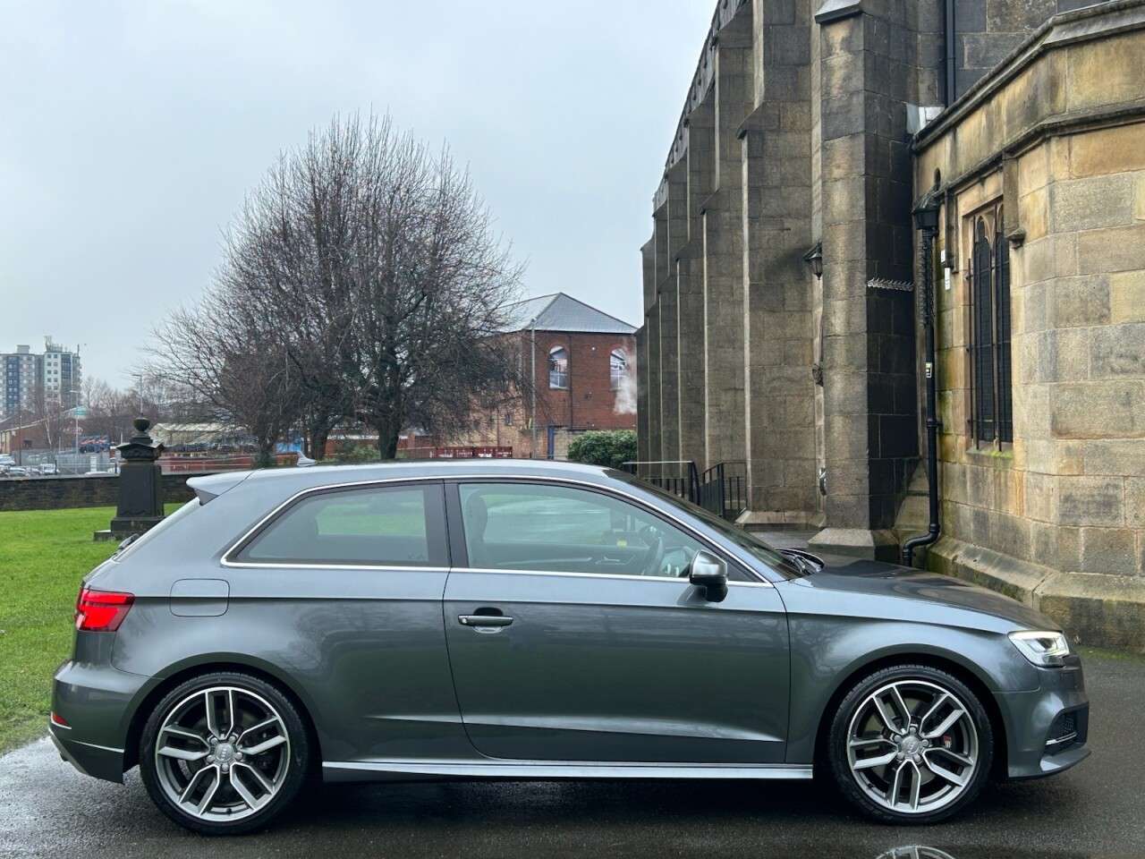 A 2017 AUDI S3 2.0 TFSI Hatchback 3dr Petrol S Tronic quattro Euro 6 (s/s) (310 ps) SAT NA A 2017 AUDI S3 2.0 TFSI Hatchback 3dr Petrol S Tronic quattro Euro 6 (s/s) (310 ps) SAT NA