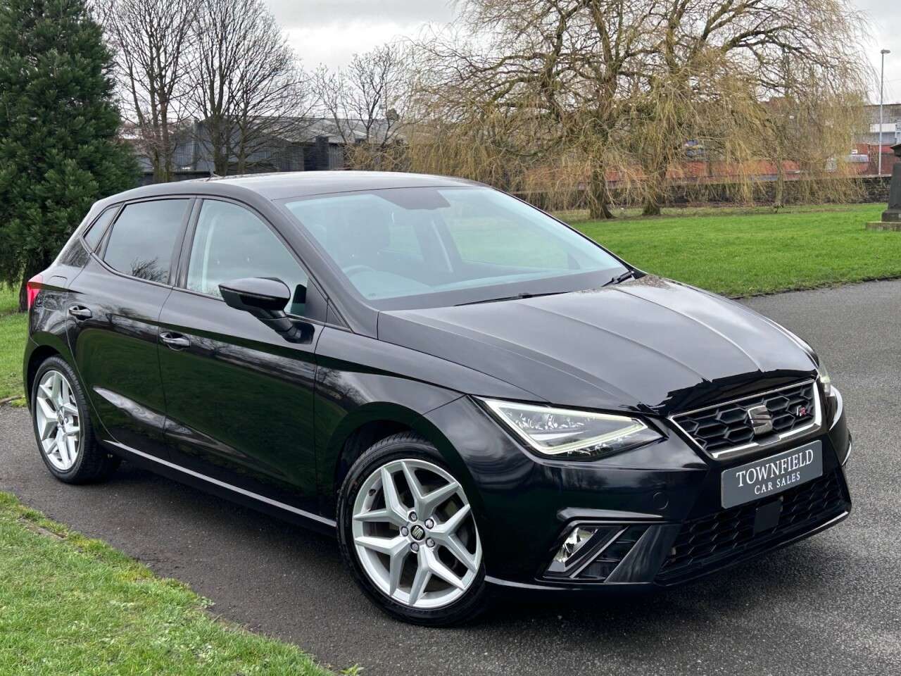 A 2020 SEAT IBIZA 1.0 TSI FR Hatchback 5dr Petrol DSG Euro 6 (s/s) GPF (115 ps) A 2020 SEAT IBIZA 1.0 TSI FR Hatchback 5dr Petrol DSG Euro 6 (s/s) GPF (115 ps)