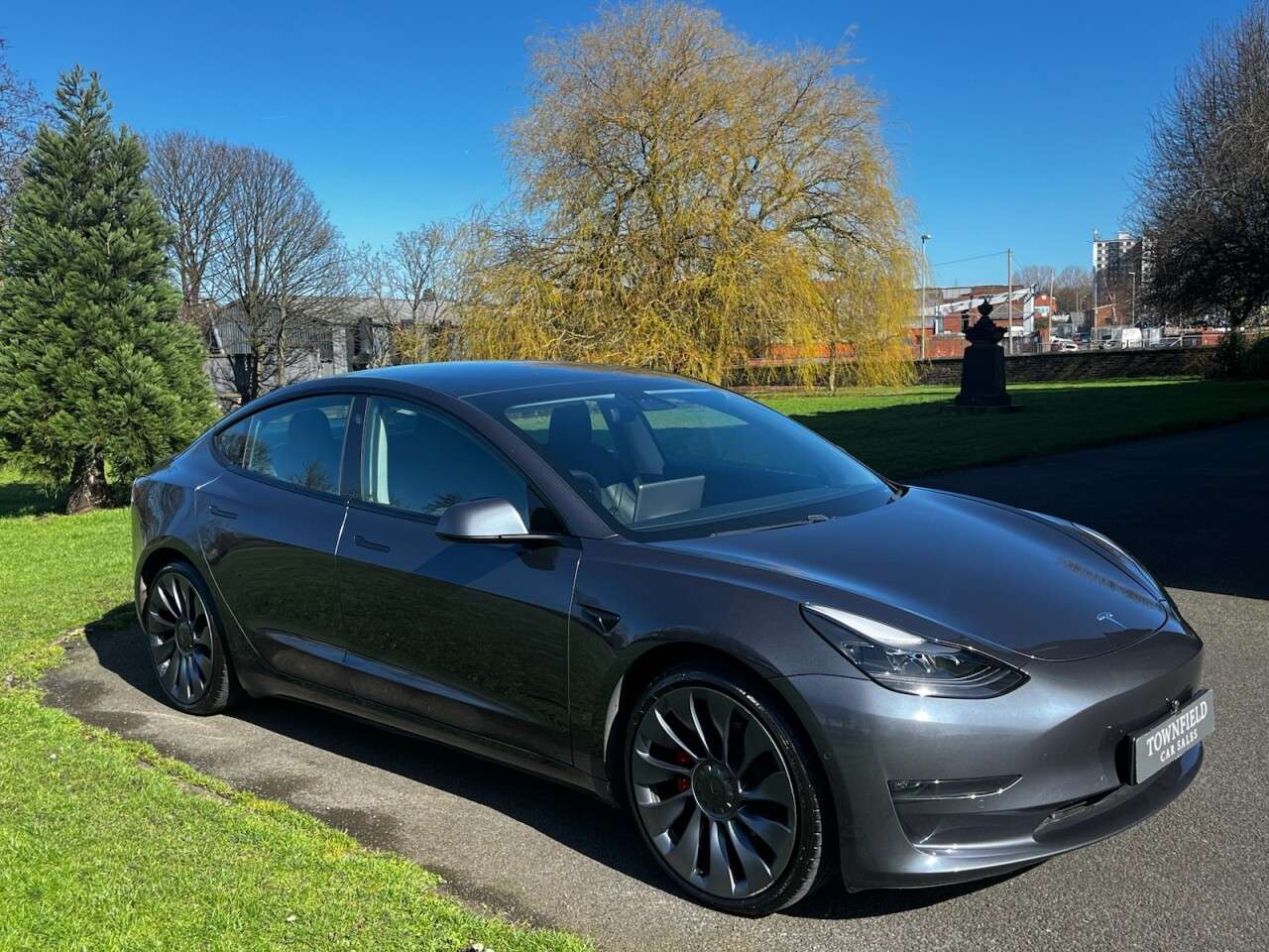 A 2020 TESLA MODEL 3 (Dual Motor) Performance Saloon 4dr Electric Auto 4WDE (Performance Upgrade A 2020 TESLA MODEL 3 (Dual Motor) Performance Saloon 4dr Electric Auto 4WDE (Performance Upgrade